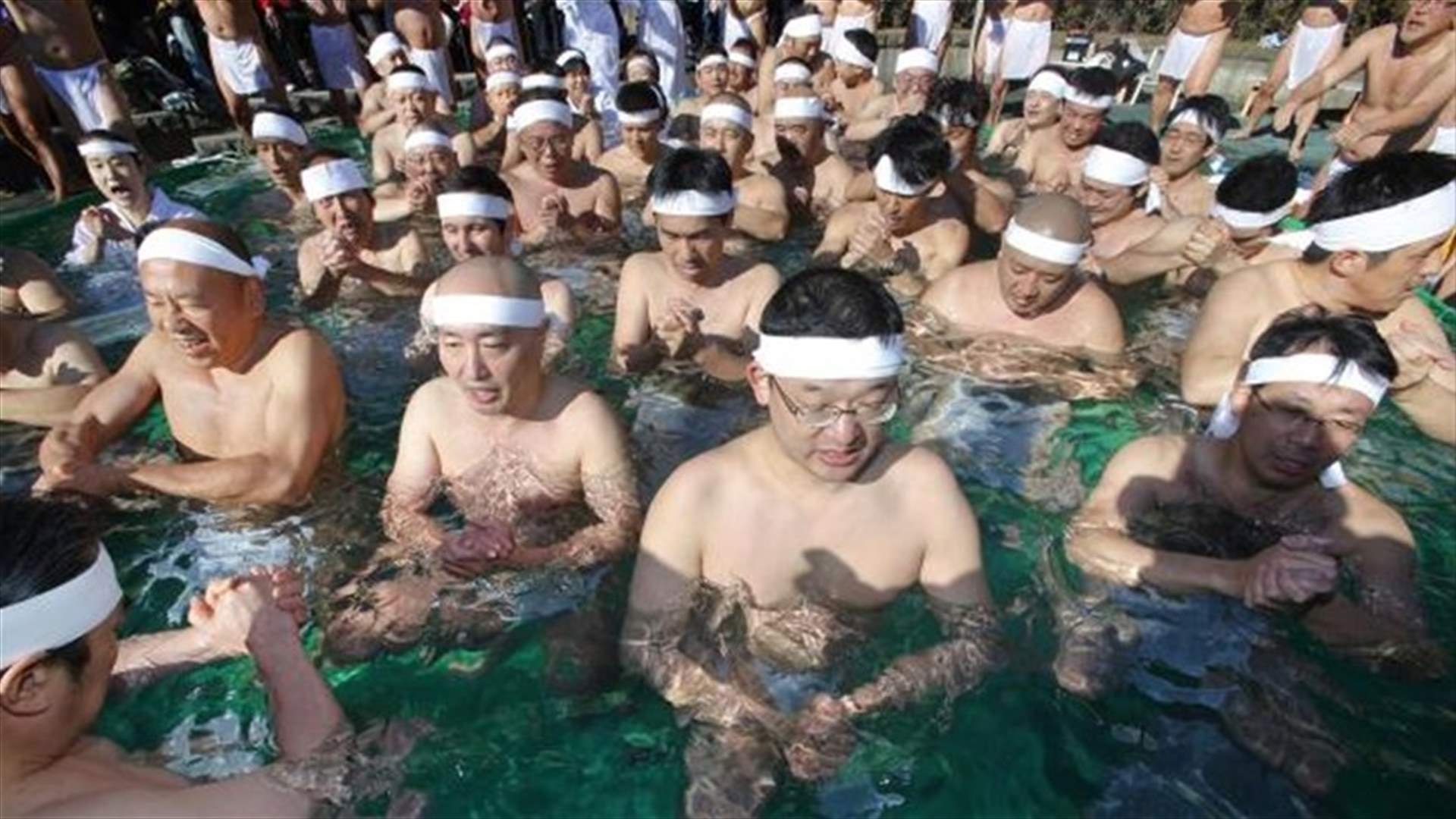 طريقة استحمام خارجة عن المألوف في طوكيو