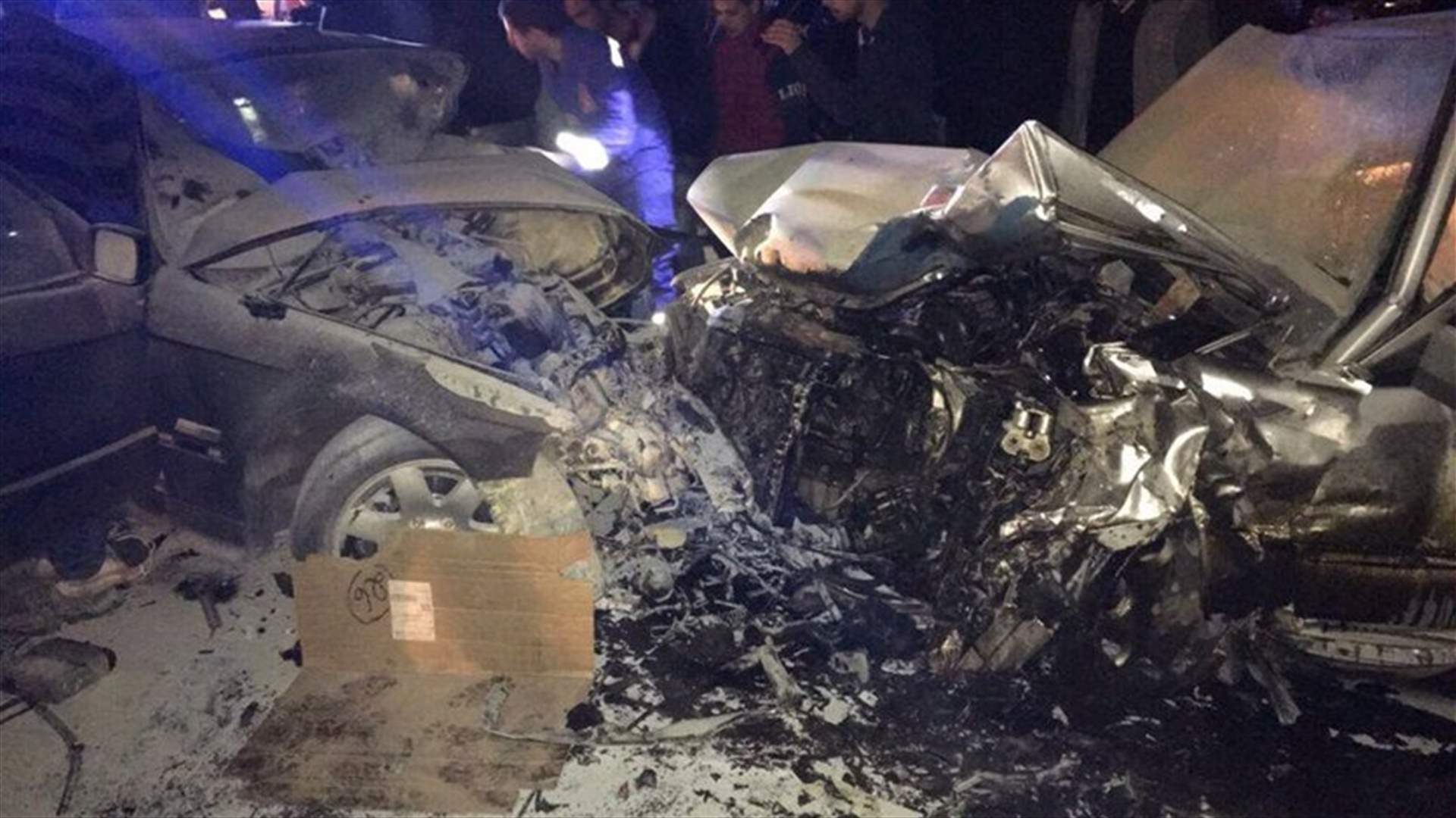 أربعة جرحى بينهم طفل في حادث على طريق عام دير الزهراني النبطية
