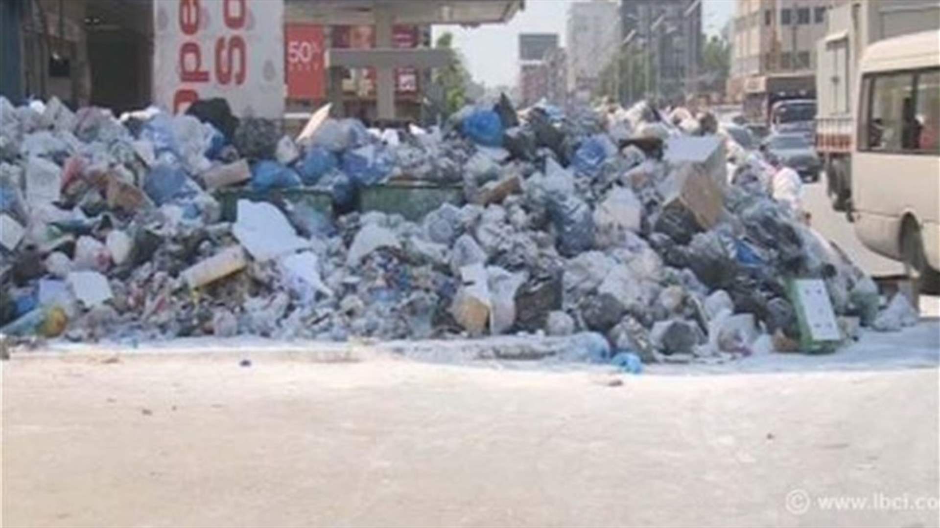 مصادر وزارية لـ"الأخبار": انسحاب احدى الشركات غير أسس قرار ترحيل النفايات