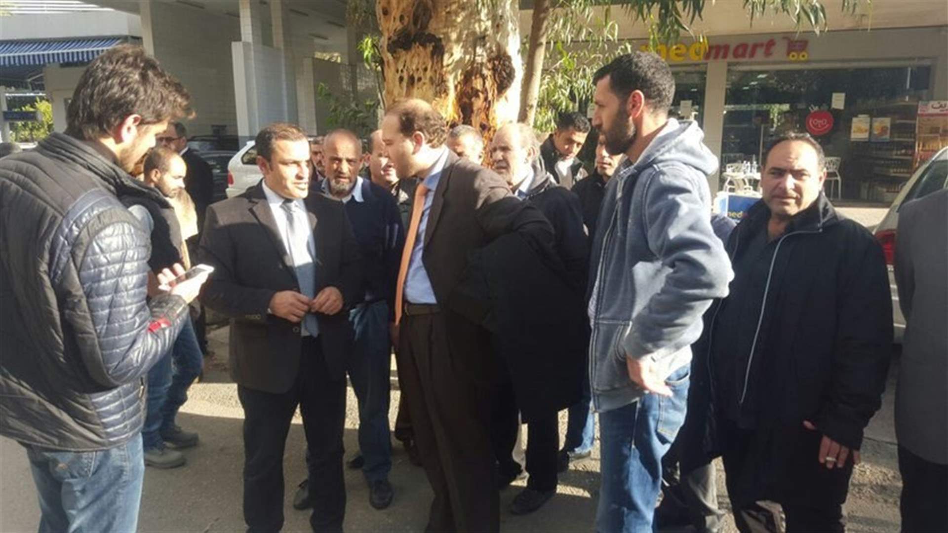 Supporters of ex-MP Yaacoub gather outside Beirut’s Justice Palace 