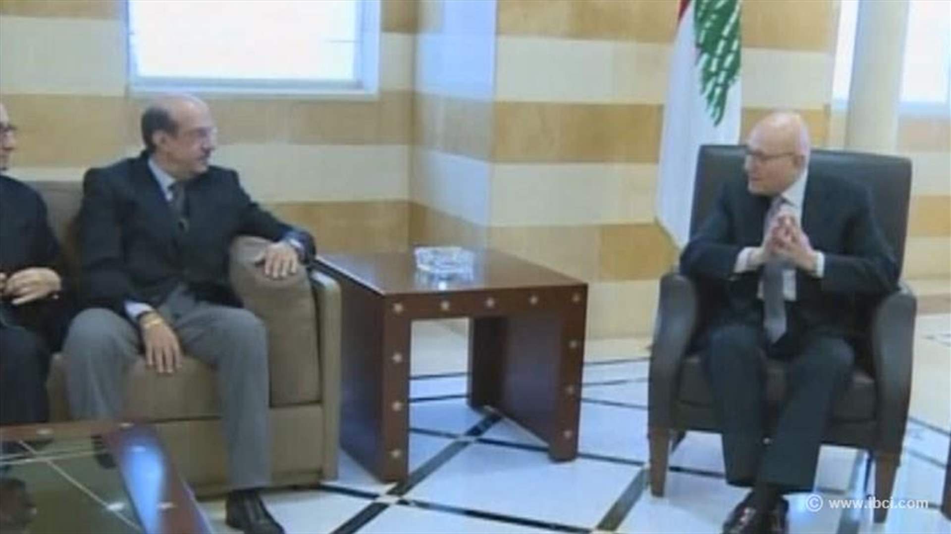 سلام تطرق مع وفد من نقابة المحامين لمبدأ فصل السلطات