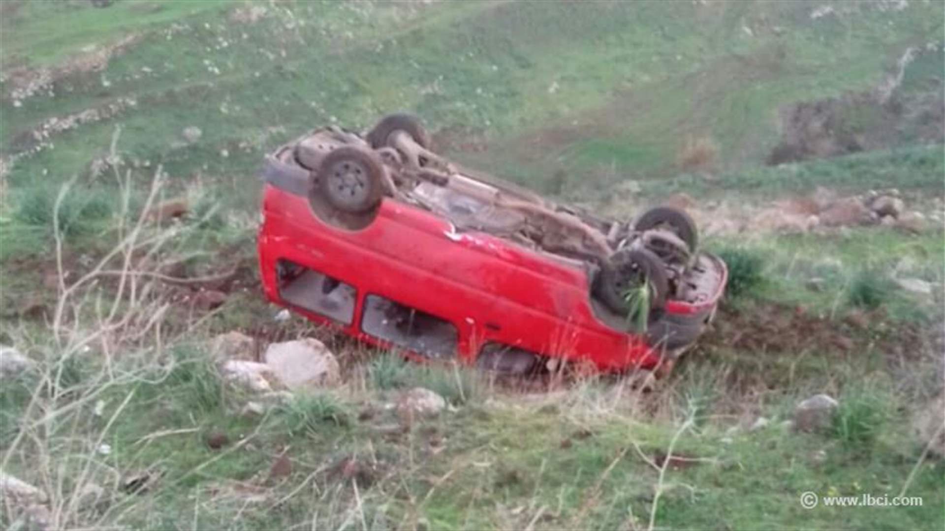 جريحان في انقلاب فان على طريق الكواشرة
