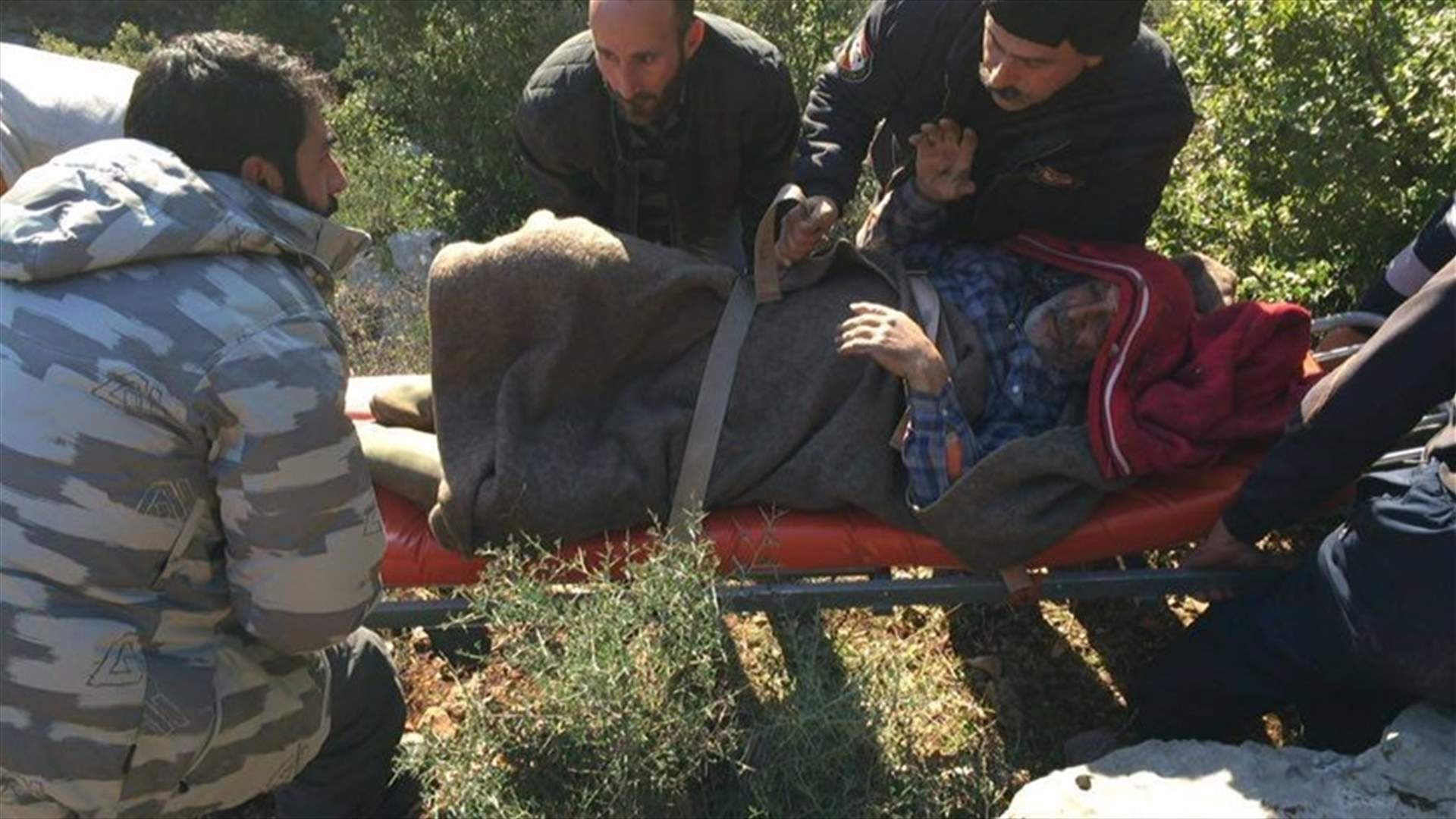 انقاذ راع سقط في وادي الجماجم