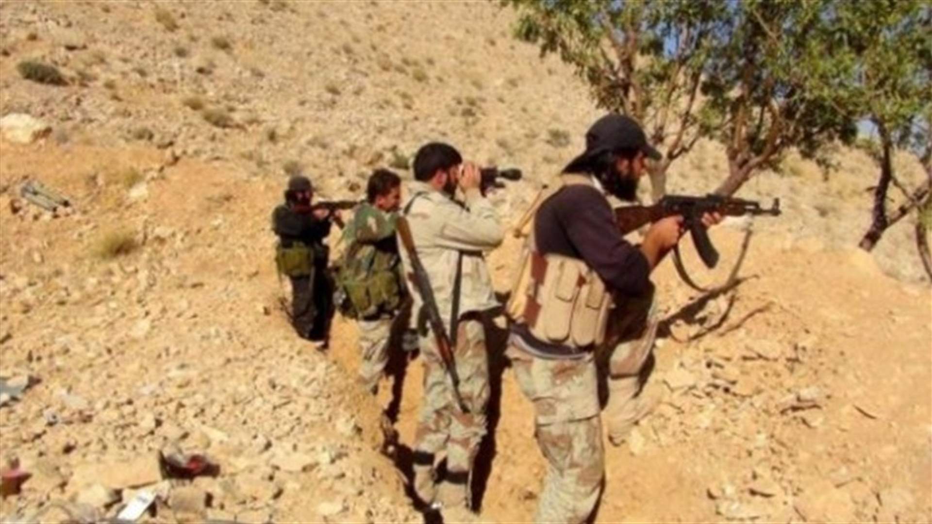 تجدد الاشتباكات بين داعش والنصرة في جرود عرسال
