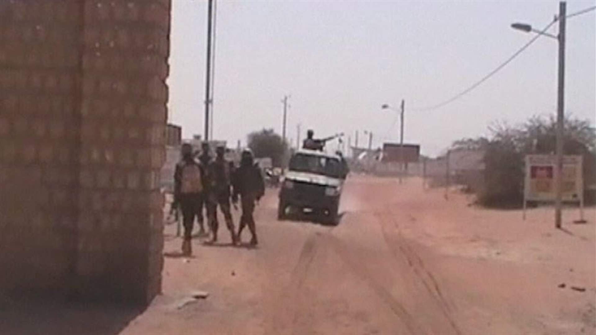 تنظيم القاعدة يعلن مسؤوليته عن هجوم عنيف بشمال مالي 