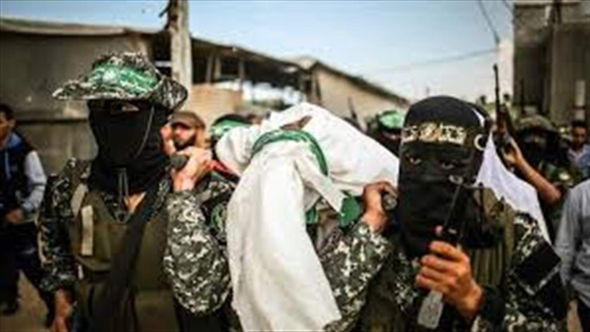 مقتل ناشط في كتائب القسام بانهيار نفق جديد