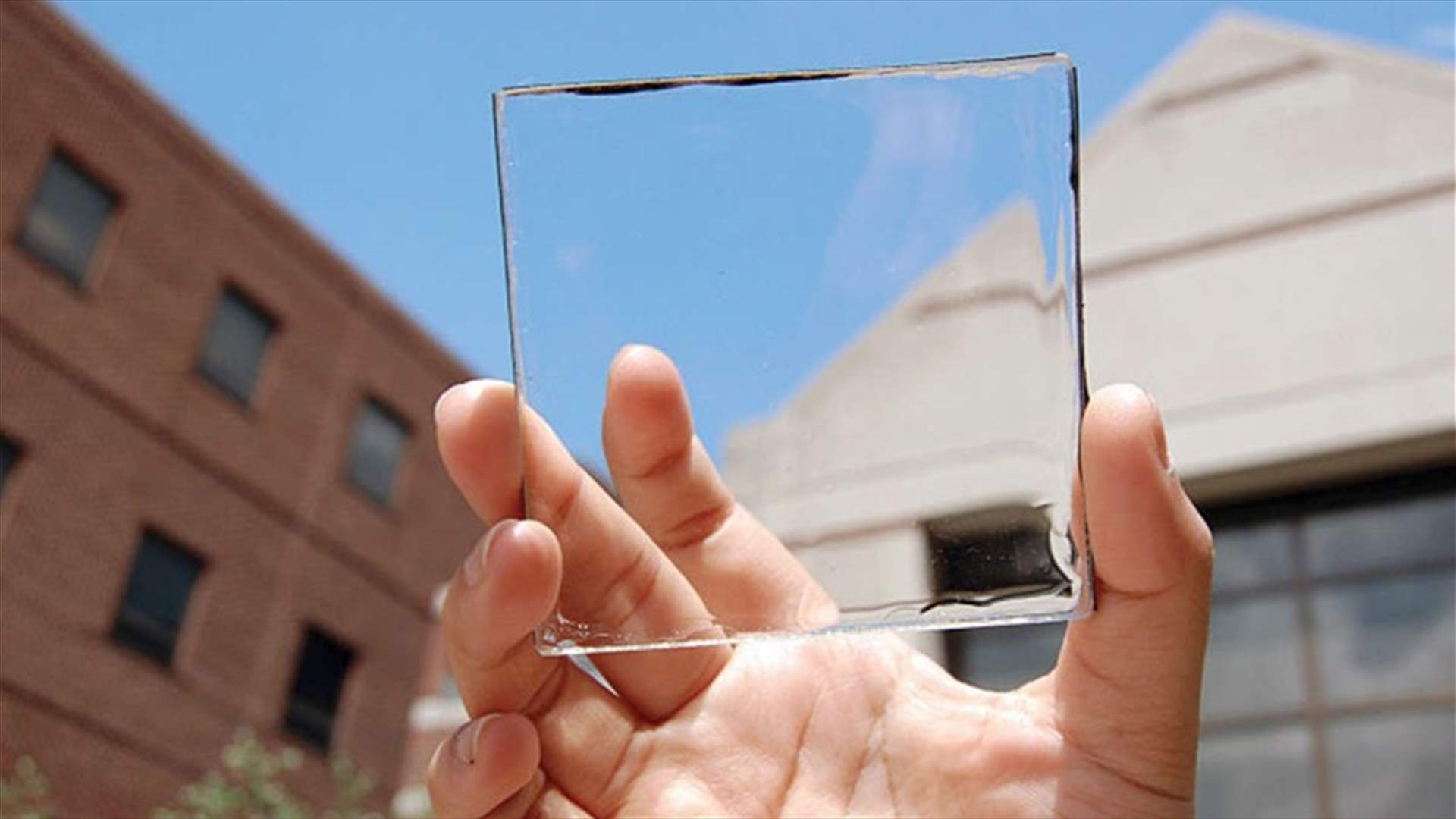 Turn Your Smartphone Into A Solar Panel