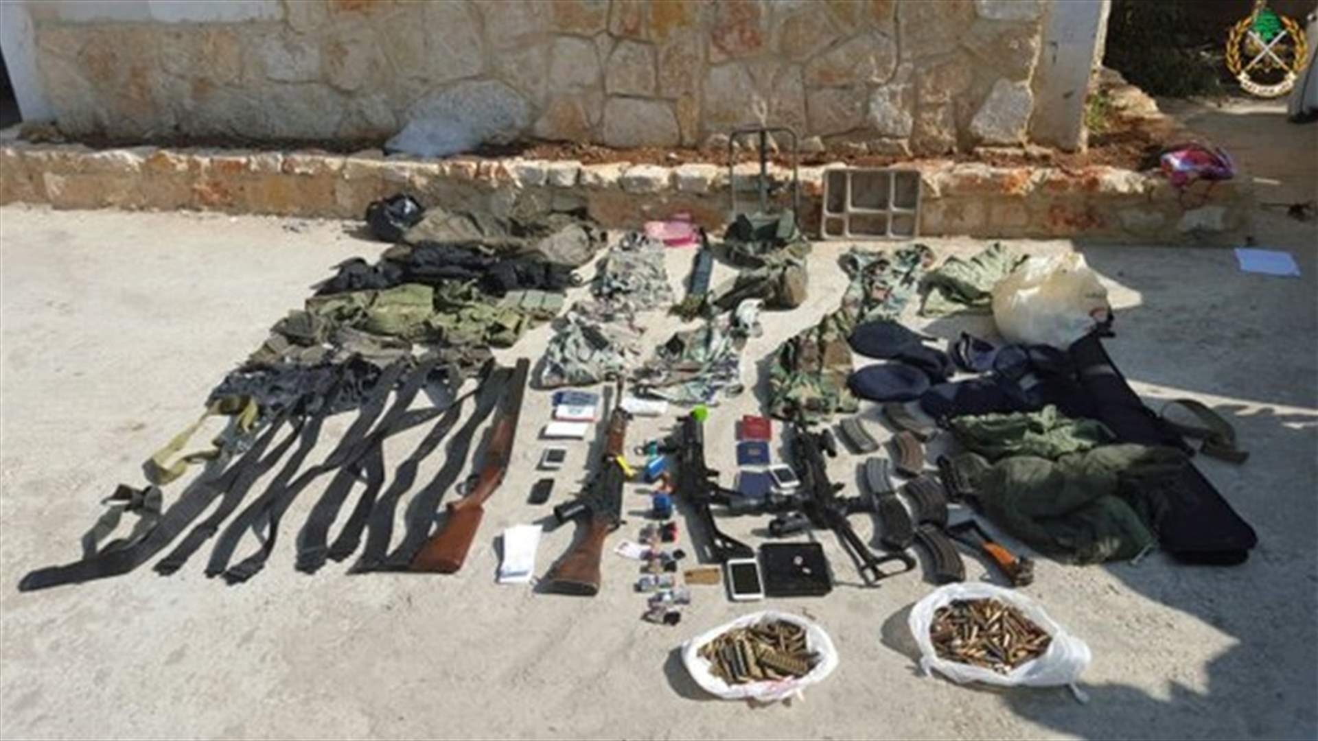 توقيف شخصين يقومان بتزوير مستندات لتهريب سوريين 