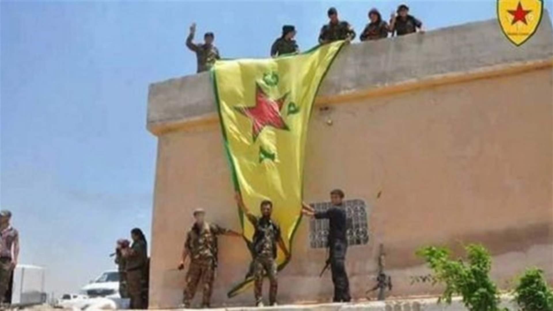 الاكراد السوريون يسيطرون على تل رفعت القريبة من تركيا 