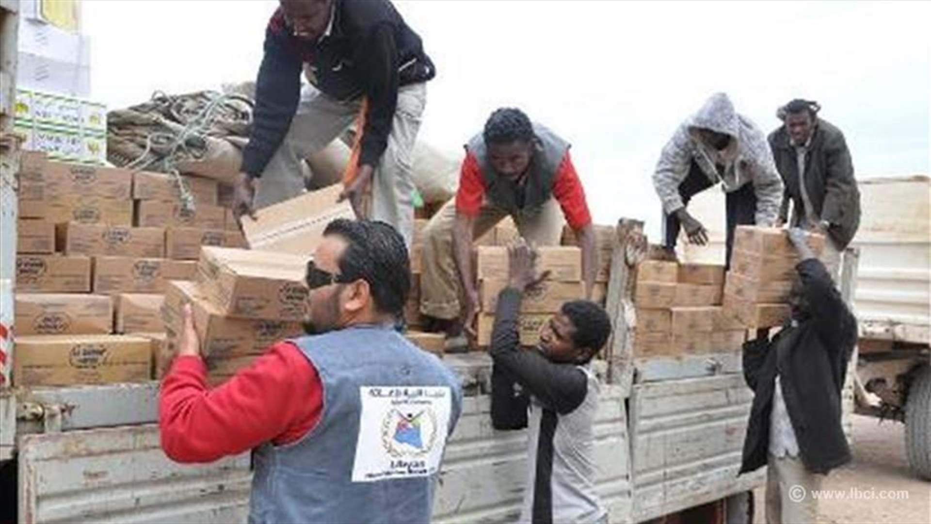  دمشق تسمح بدخول مساعدات انسانية الى 7 مناطق محاصرة