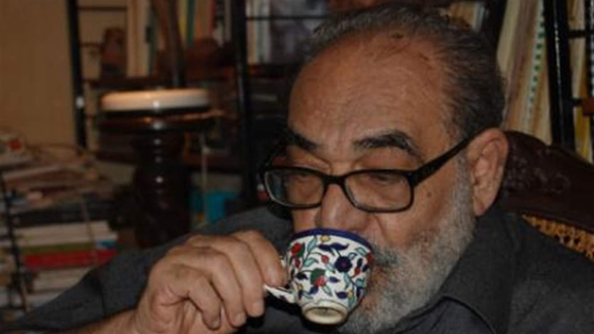 وفاة الروائي المصري علاء الديب