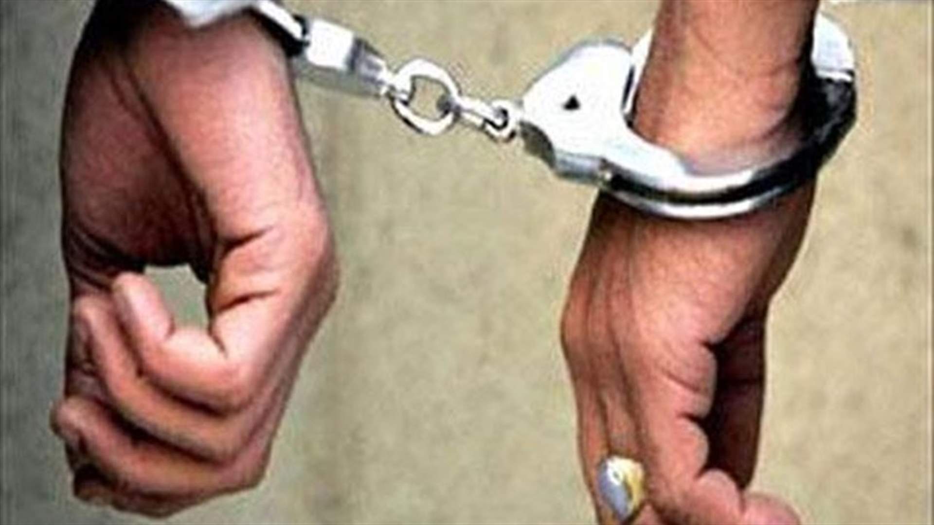 وفاة طفل بظروف غامضة وتوقيف الام وزوجها 