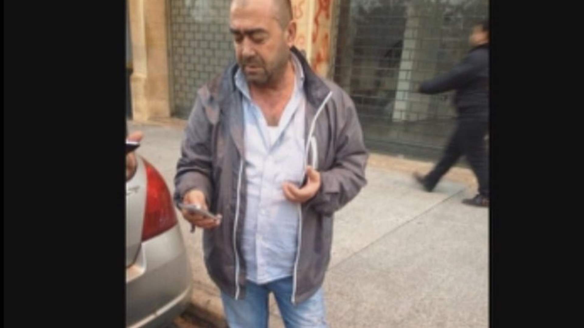 تعرض مصور الـLBCI للضرب خلال تحرك طلاب الكتائب