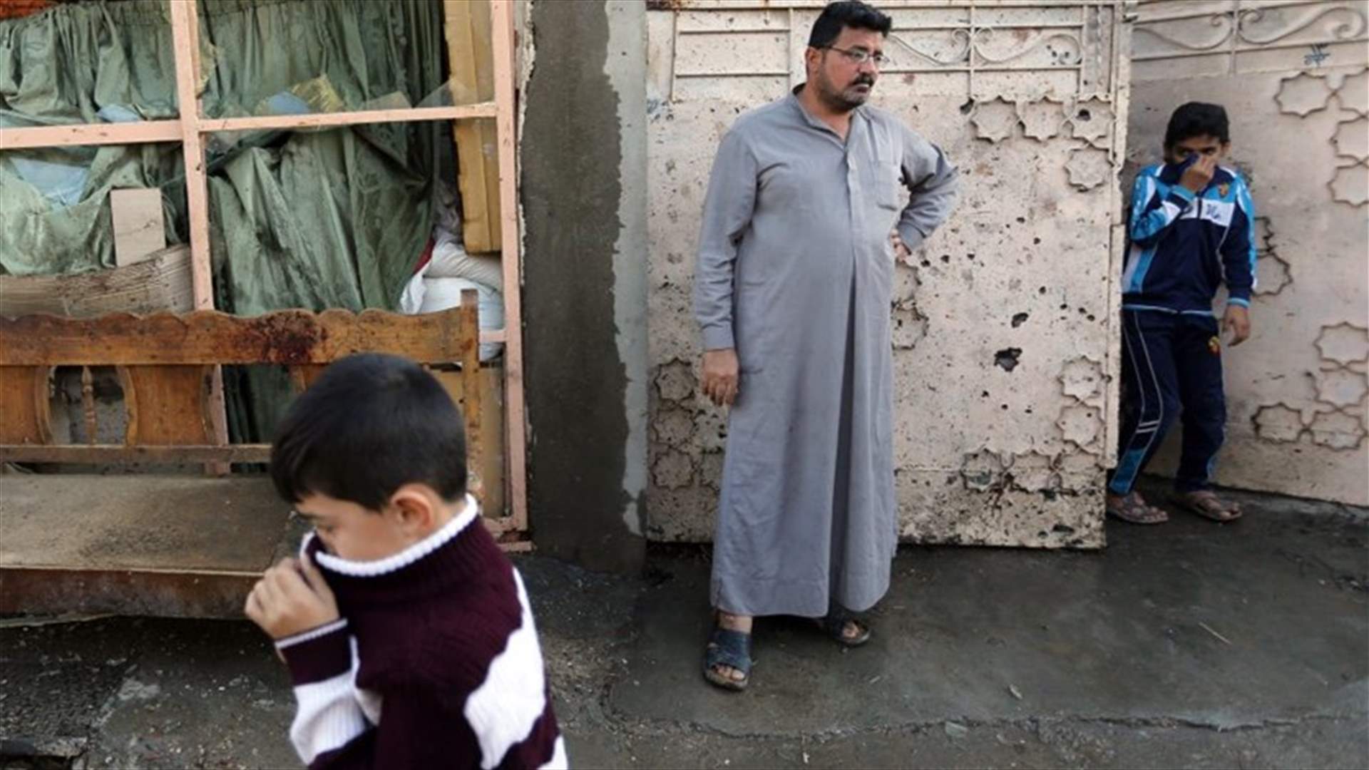 Suicide bombing kills 27 at Shi'ite funeral in east Iraq