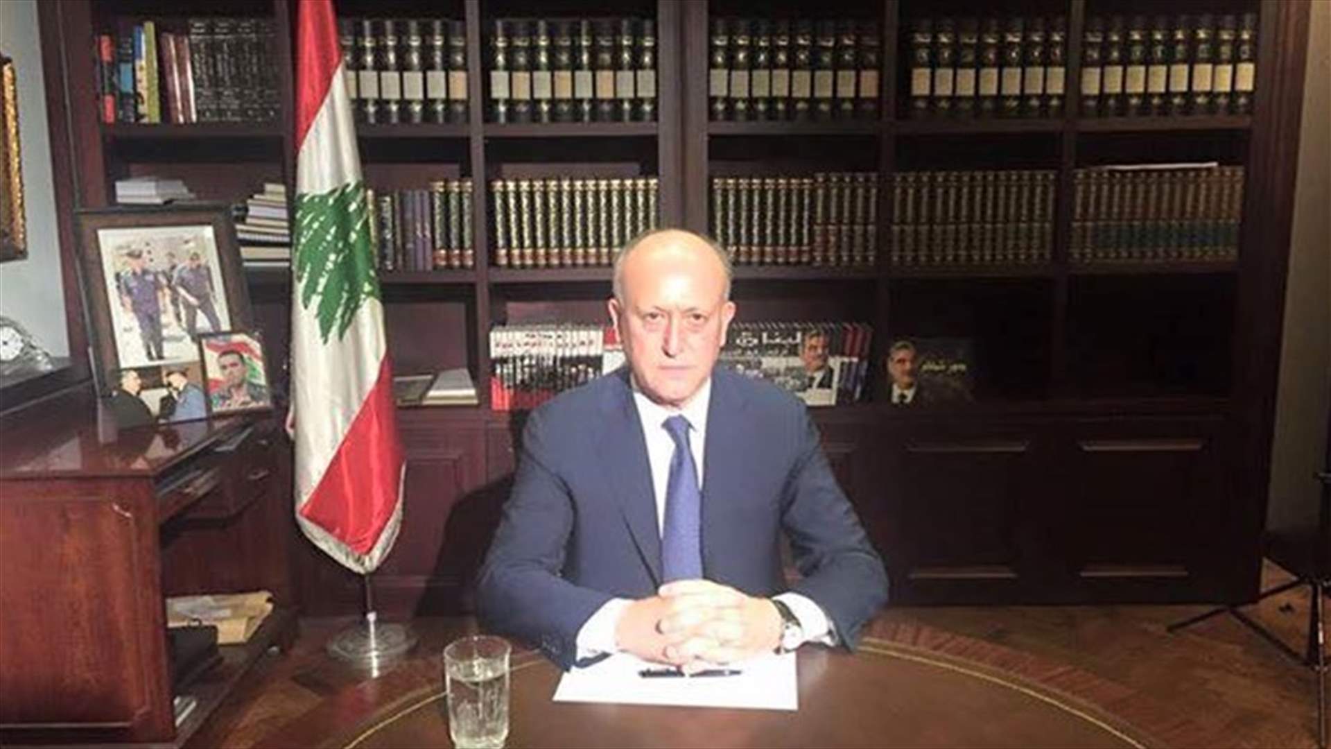 ريفي مستغربا عدم انخراط المشنوق بالإجماع العربي: أدعو الحريري وجعجع إلى سحب مرشحيهما 