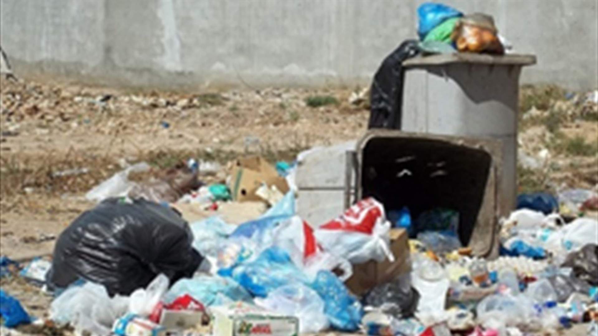 معلومات لـ"النهار": الاتصالات تتركز عل توزيع مطامر النفايات مناطقيا