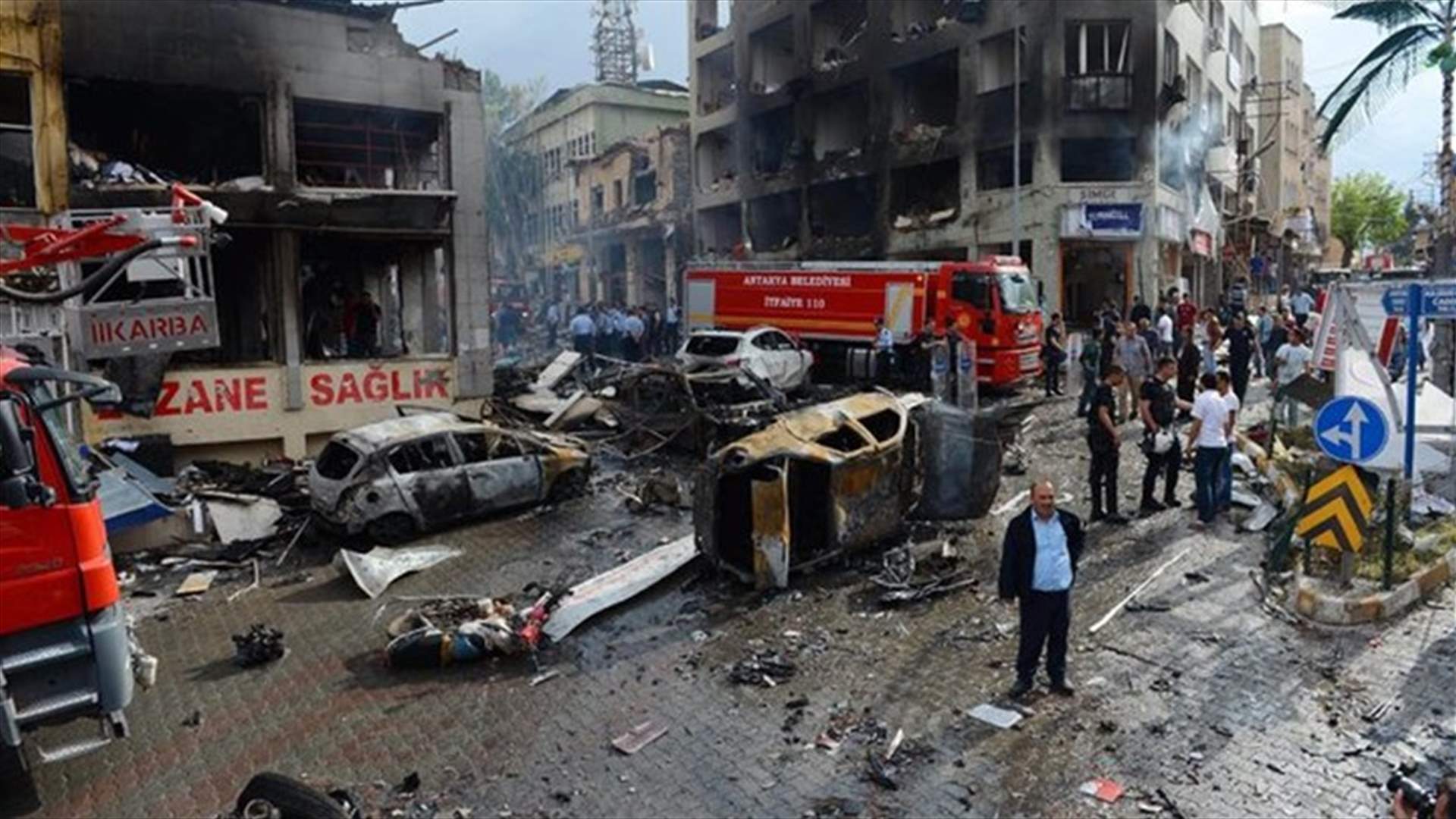 Car bomb attack kills two police, wounds 35 in southeast Turkey - security sources