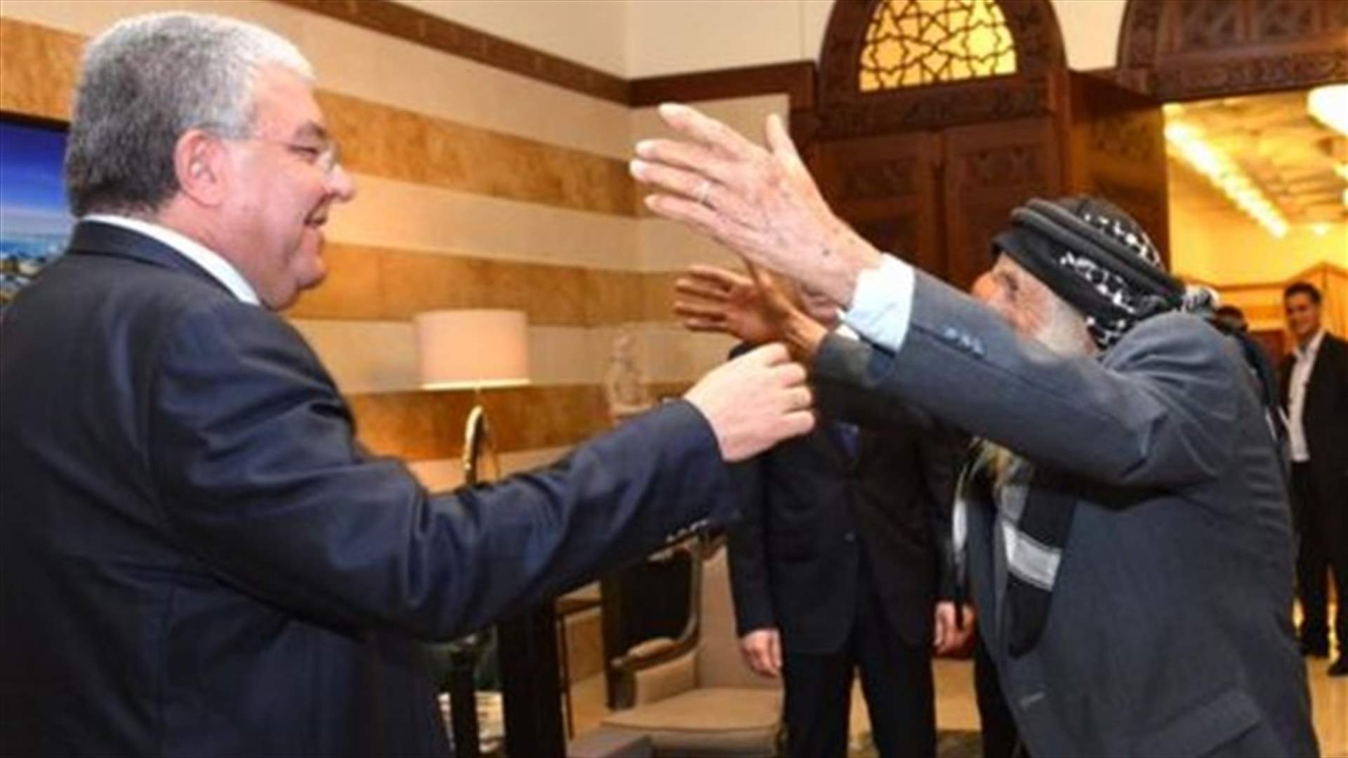 ماذا يفعل ابن الـ 120 عاما في وزارة الداخلية؟