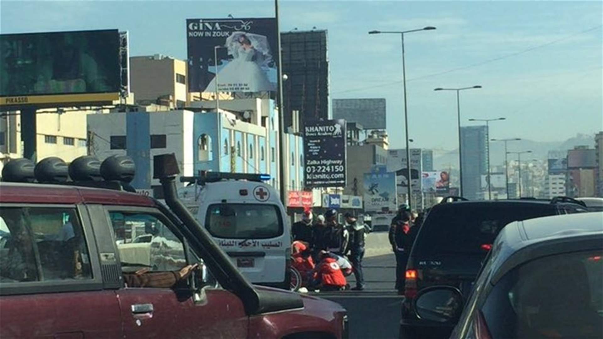 بالصور: حادث سير في جل الديب