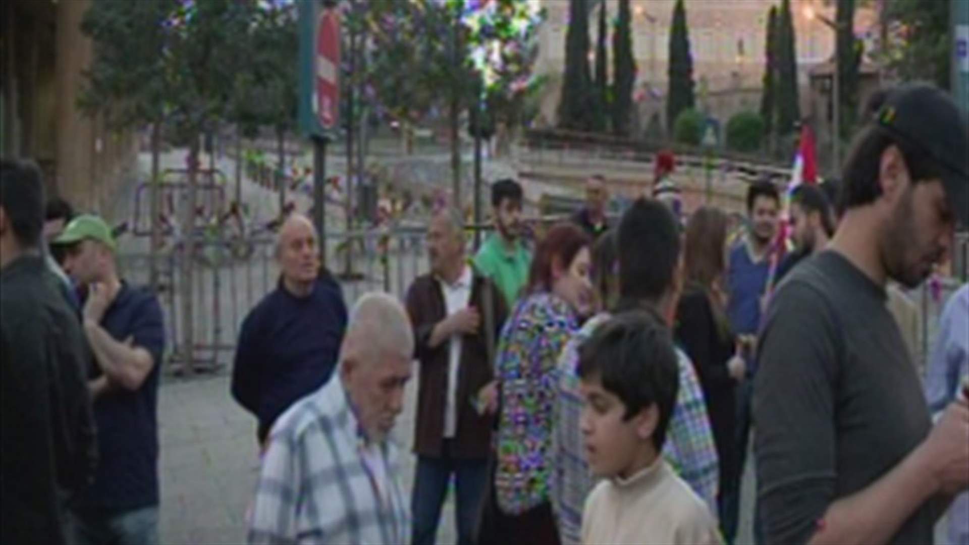 “You Stink” activists to block Beirut entrances Monday
