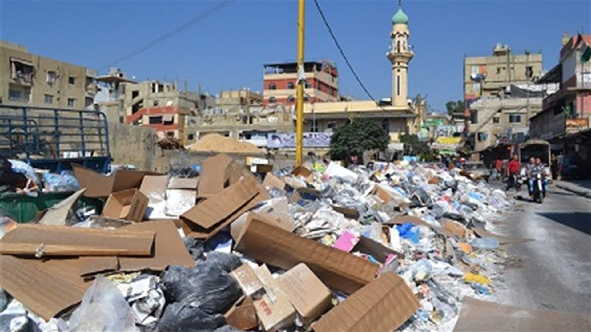 الأخبار: السلطة تستنفر الأمن لمواكبة النفايات