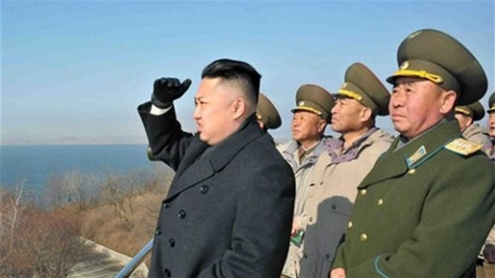 كوريا الشمالية تطلق صاروخا بالستيا في البحر