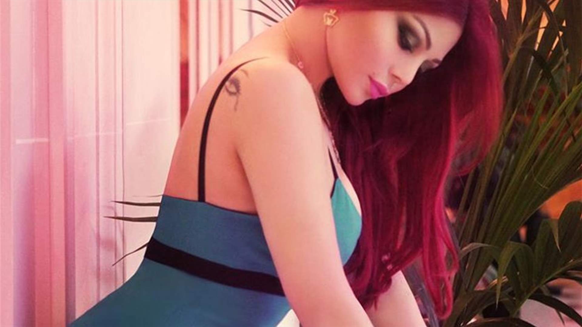 بالصورة: هل حصلت هيفا وهبي على وشمٍ جديد؟
