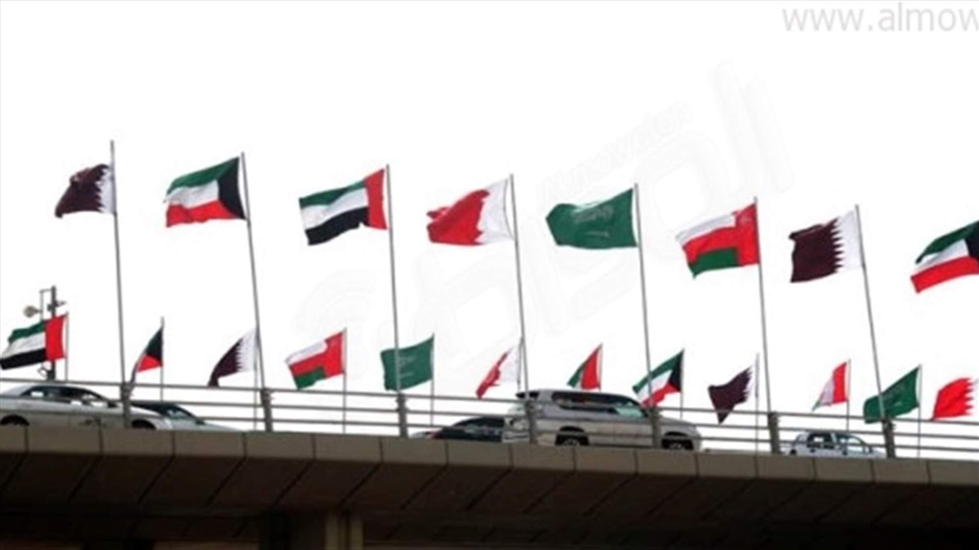 السفير: الخليج يدرس إعادة التطبيع مع لبنان.. بشروط جديدة