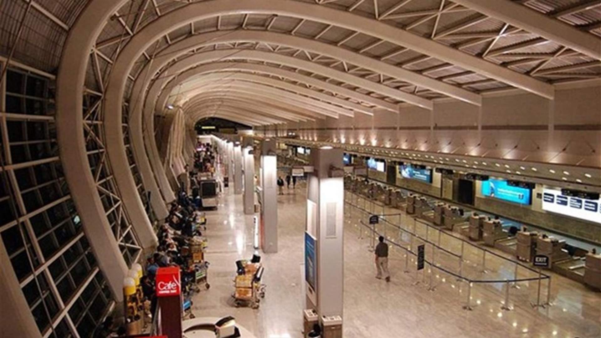 السلطات الهندية تفتش 10 طائرات بعد تهديد بوجود قنابل 