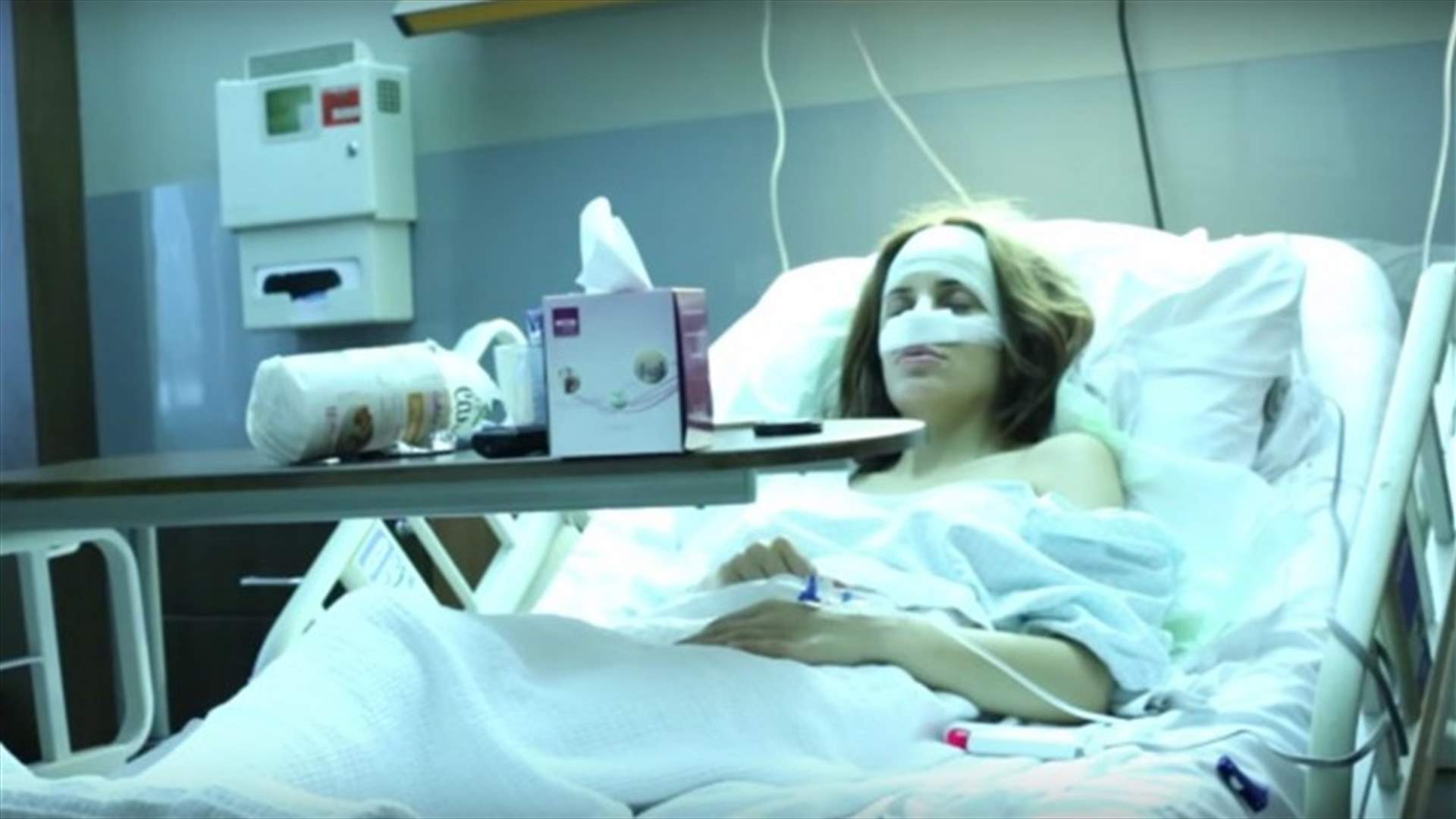 من اختبار الحمل إلى عمليات التجميل.. لحظات جريئة لنجمات عرب أمام الكاميرات