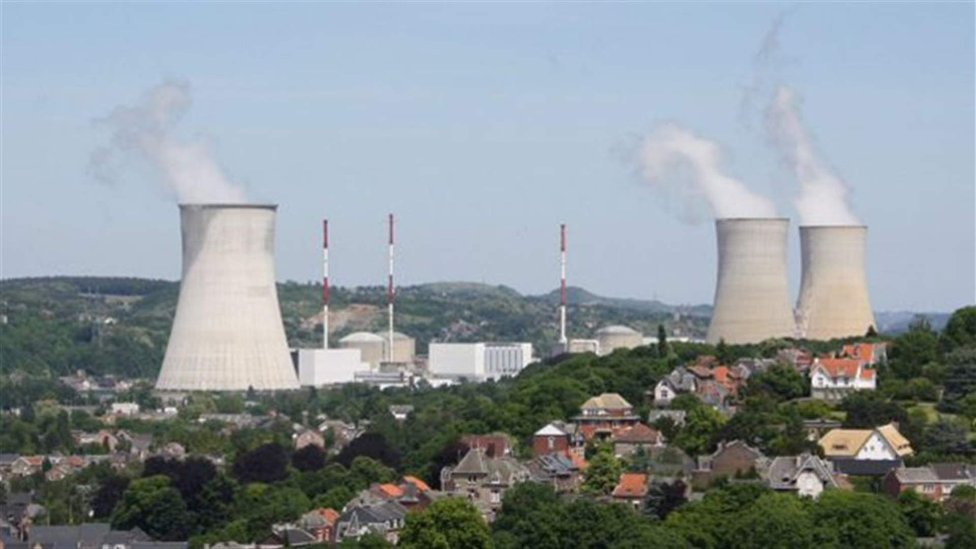 Belgian nuclear guard shot and security access badge stolen-media