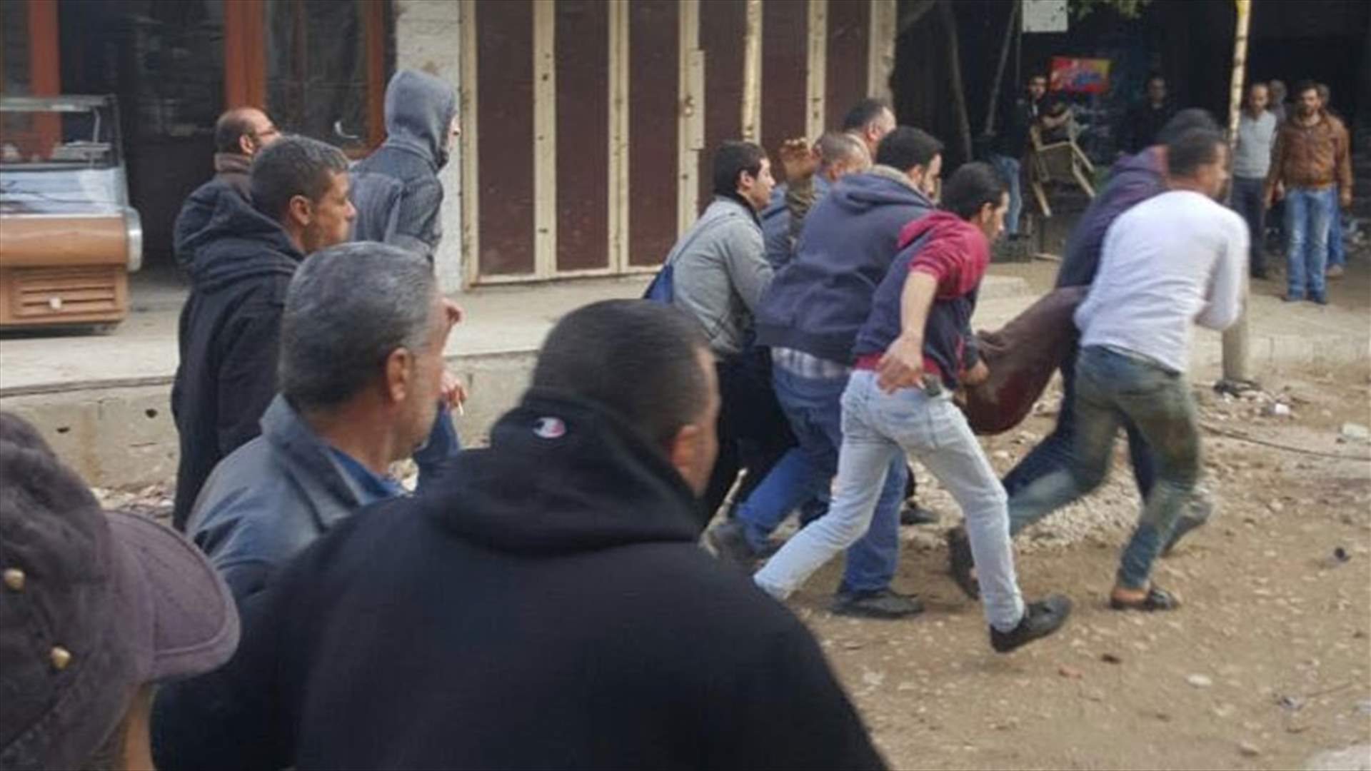  بعد الاشكال الذي أودى بحياة شخصين ... هدوء في عين الحلوة