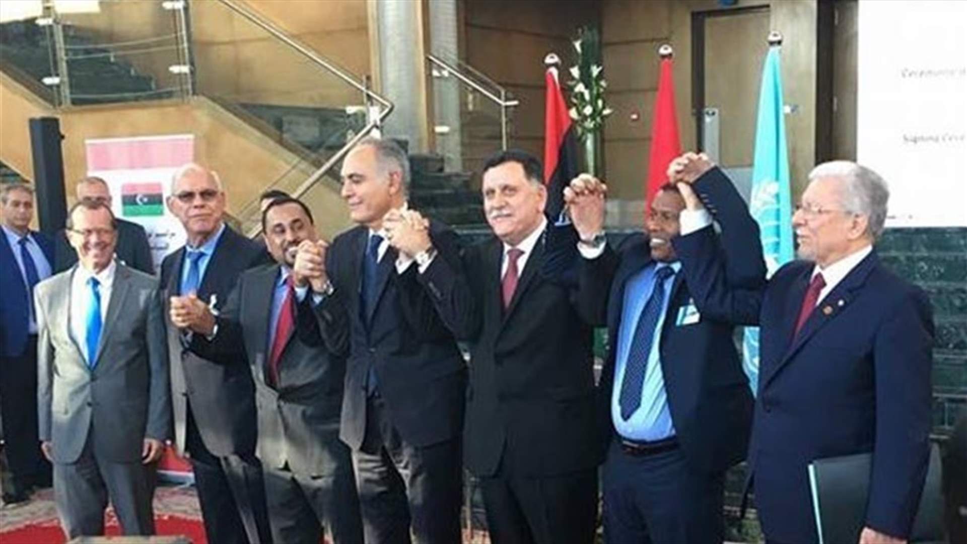 حكومة الوفاق الوطني الليبية تتهم فصيلا منافسا بإغلاق المجال الجوي  لطرابلس