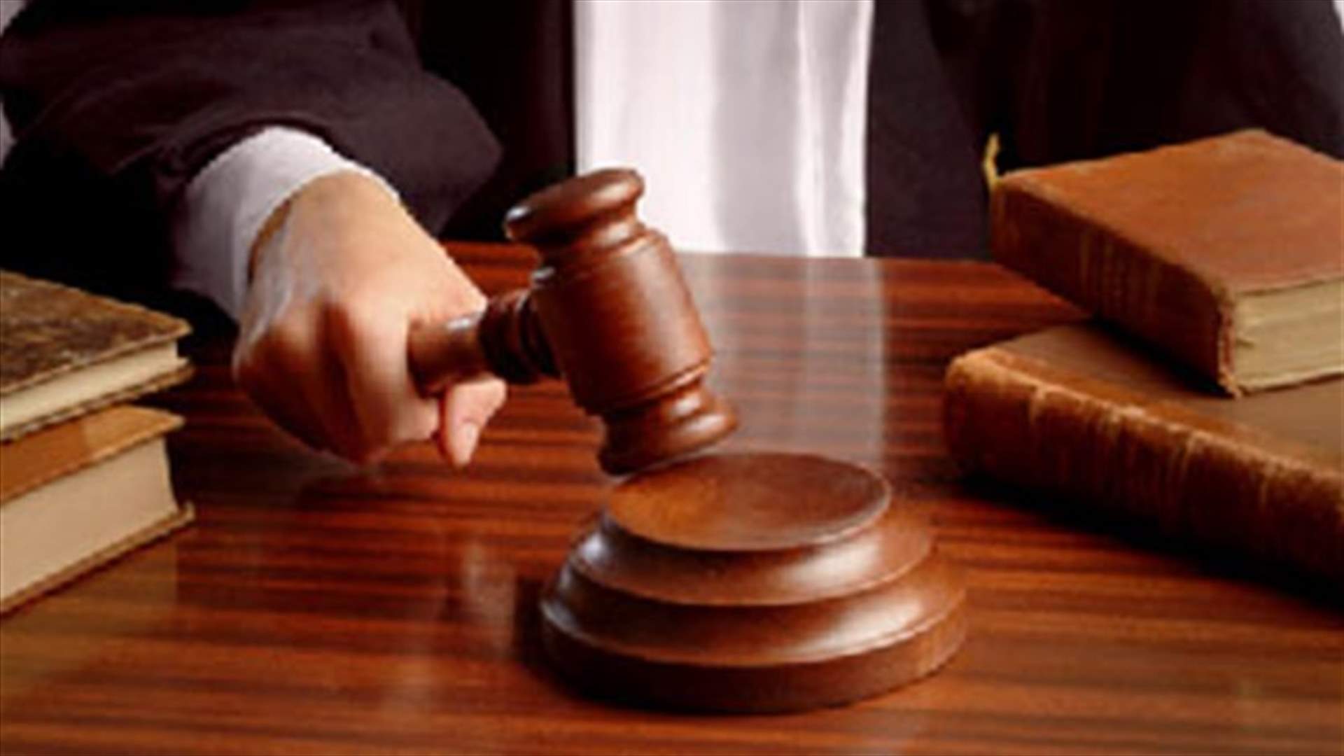 ابو سمرا يواصل تحقيقاته في قضية التلاعب في فواتير في قوى الامن