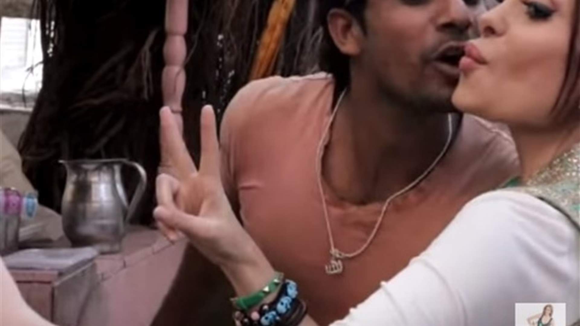 بالفيديو: رجال يتحرّشون بدومينيك حوراني في الشارع