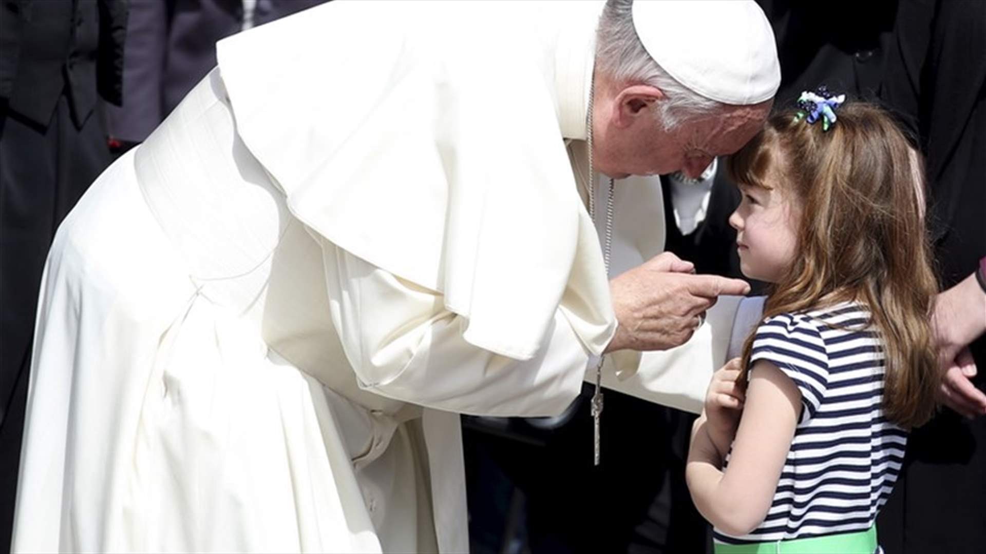US Girl Going Blind Sees Pope As Part Of "Bucket List"
