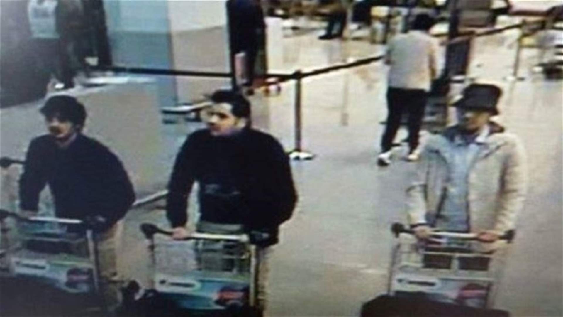 Belgium launches appeal to find "man in hat" bombing suspect