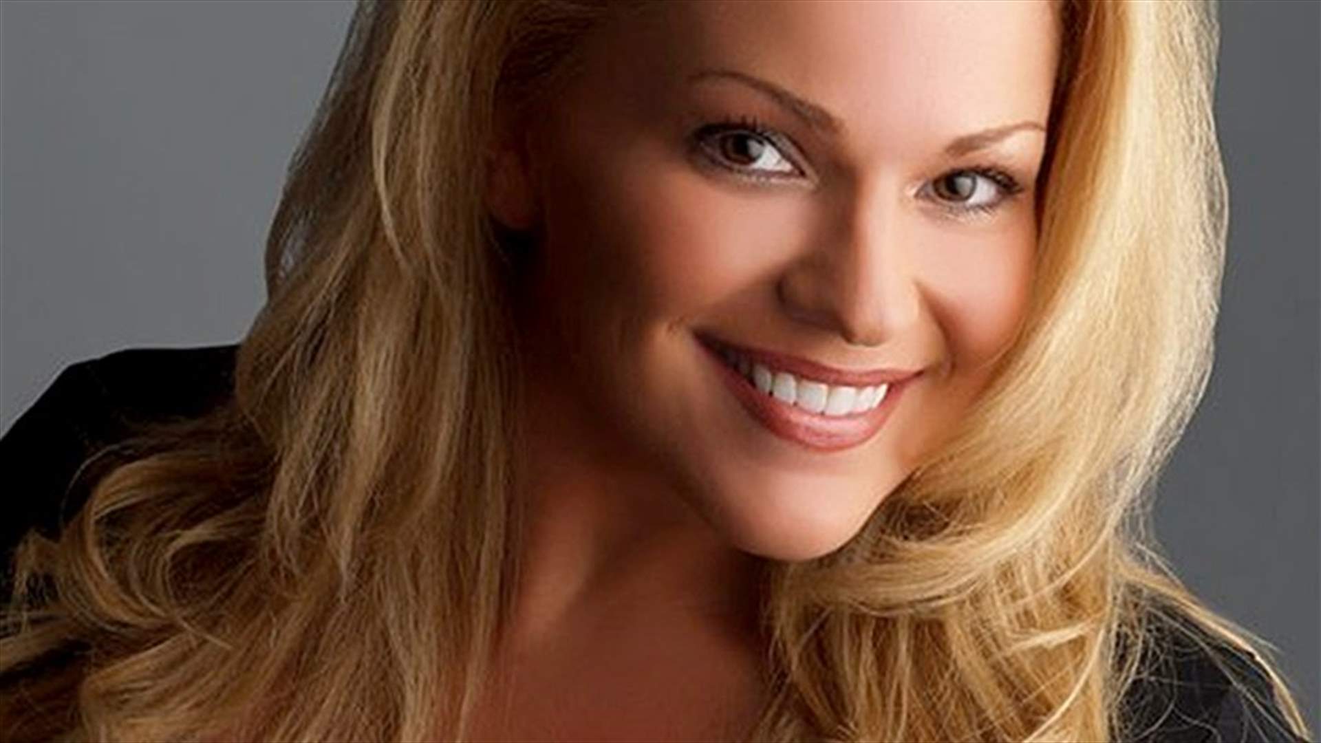 مُقدّمة برامج قُتلت وابنها طعناً بالسكين والمُجرم... ابنها الآخر