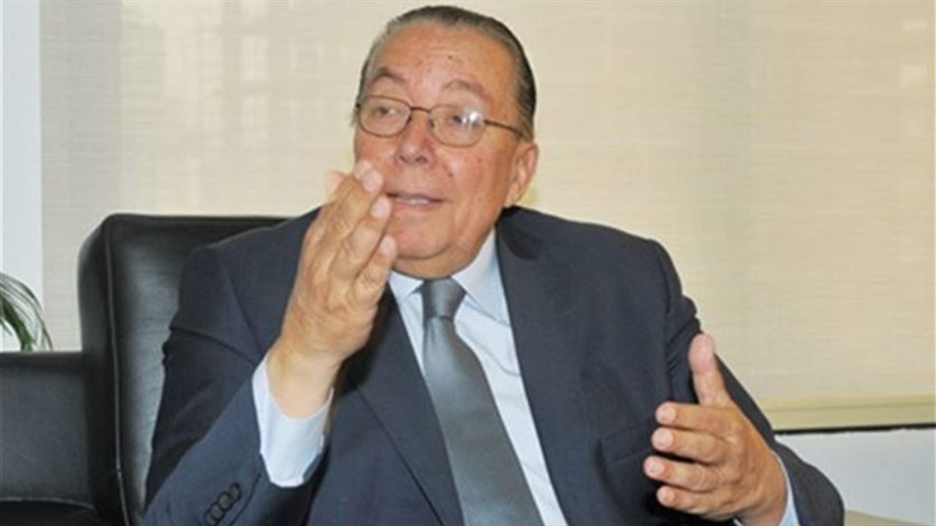 محمد المشنوق يواجه منتقديه بـ"البلوك": "أرفض من يخرج عن آداب المخاطبة"
