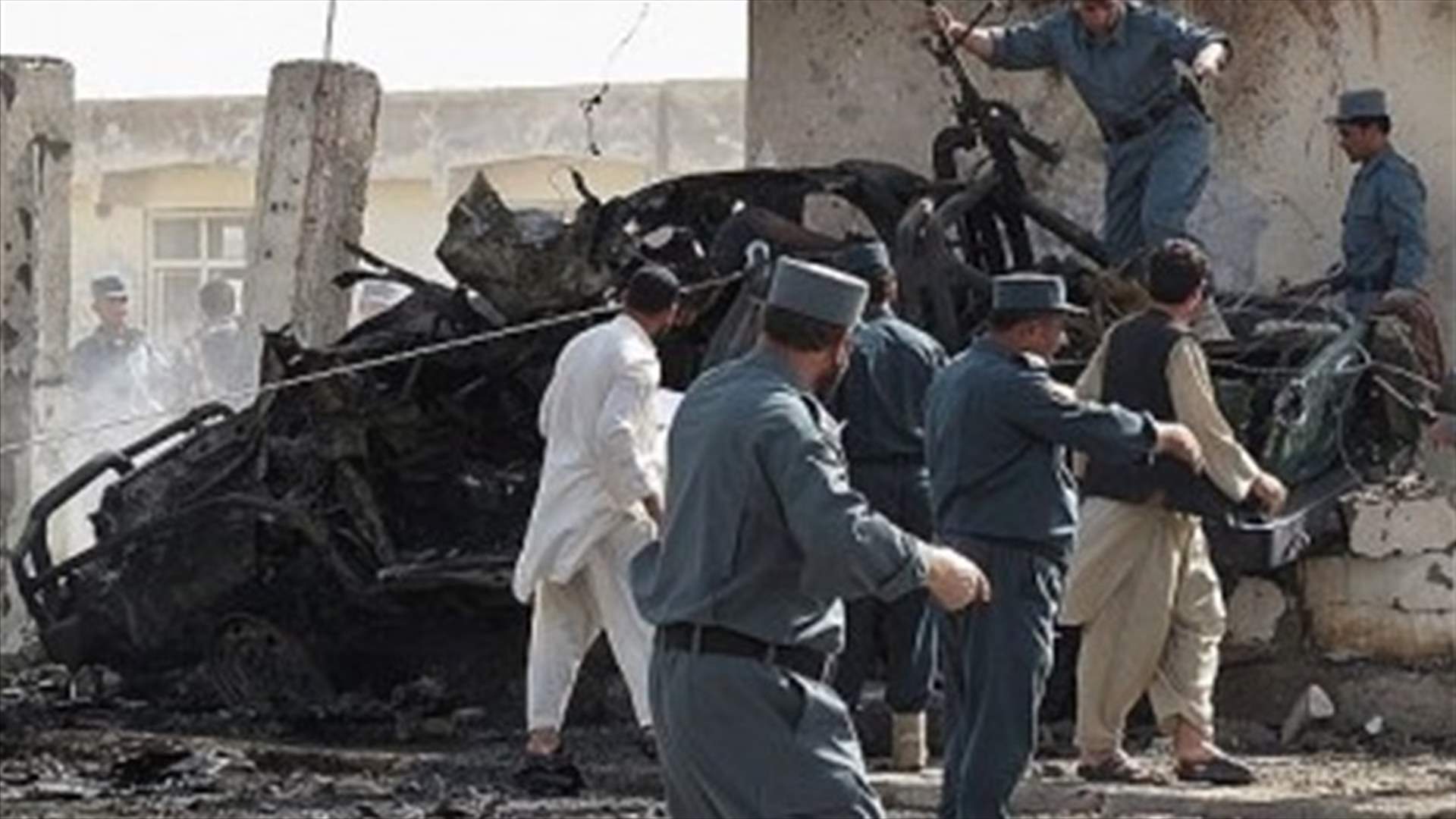 مقتل 12 أفغانيا في هجوم انتحاري لـ "طالبان"