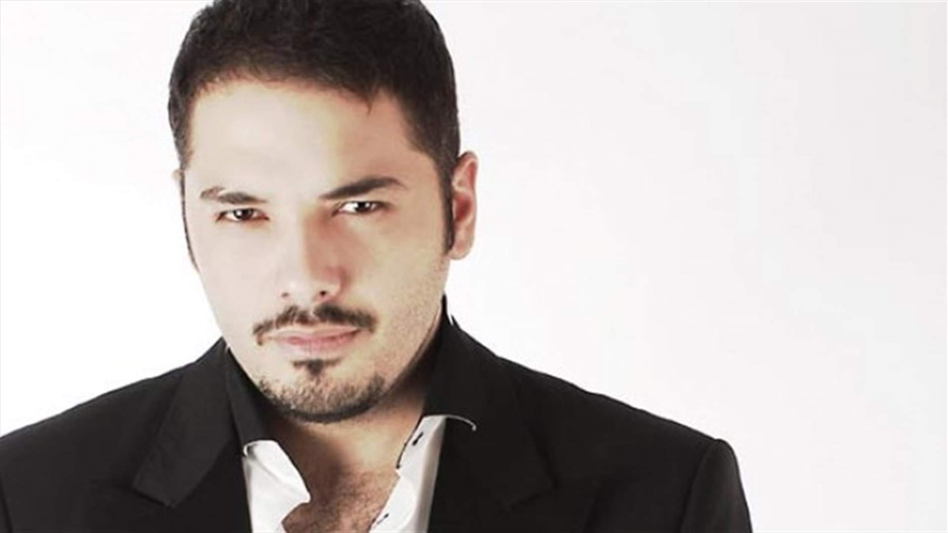 فيديو مسرّب وصادم لرامي عياش أصلع الرأس وببطنٍ ممتلئ