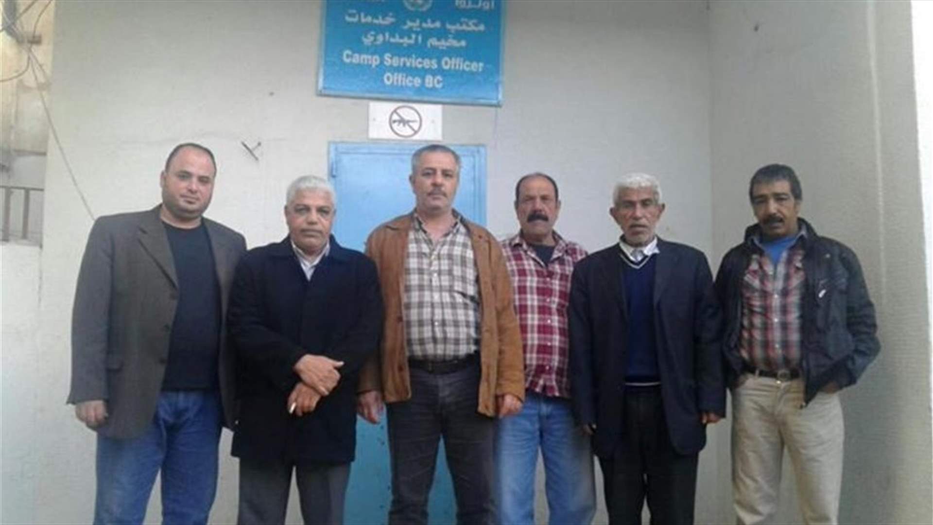 Palestinian popular committee in al-Badawi camp shuts down UNRWA offices