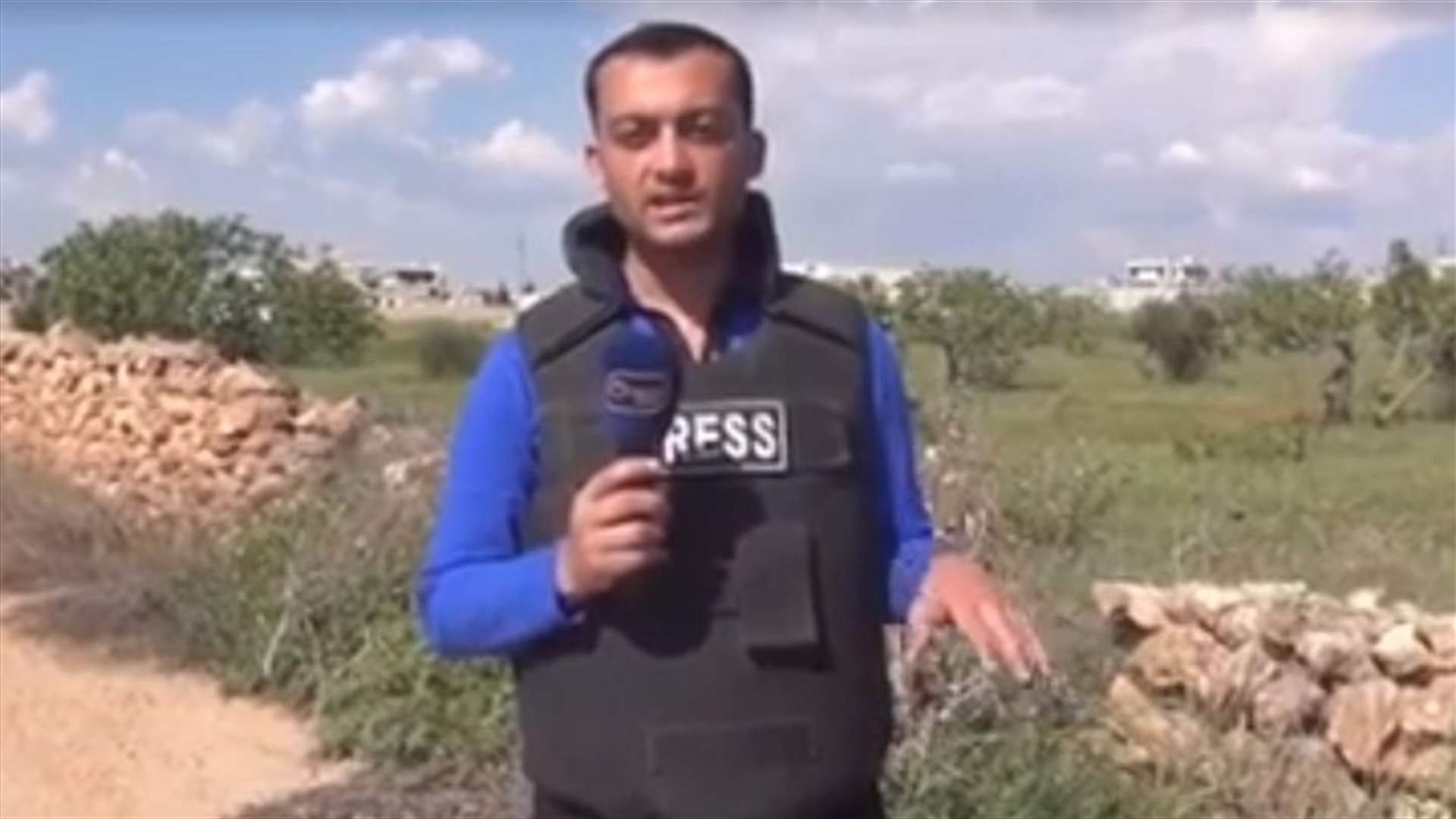 بالفيديو: لحظة إصابة مراسل &quot;أورينت نيوز&quot; خلال تغطيته معارك &quot;الملاح وحندرات&quot; بريف حلب