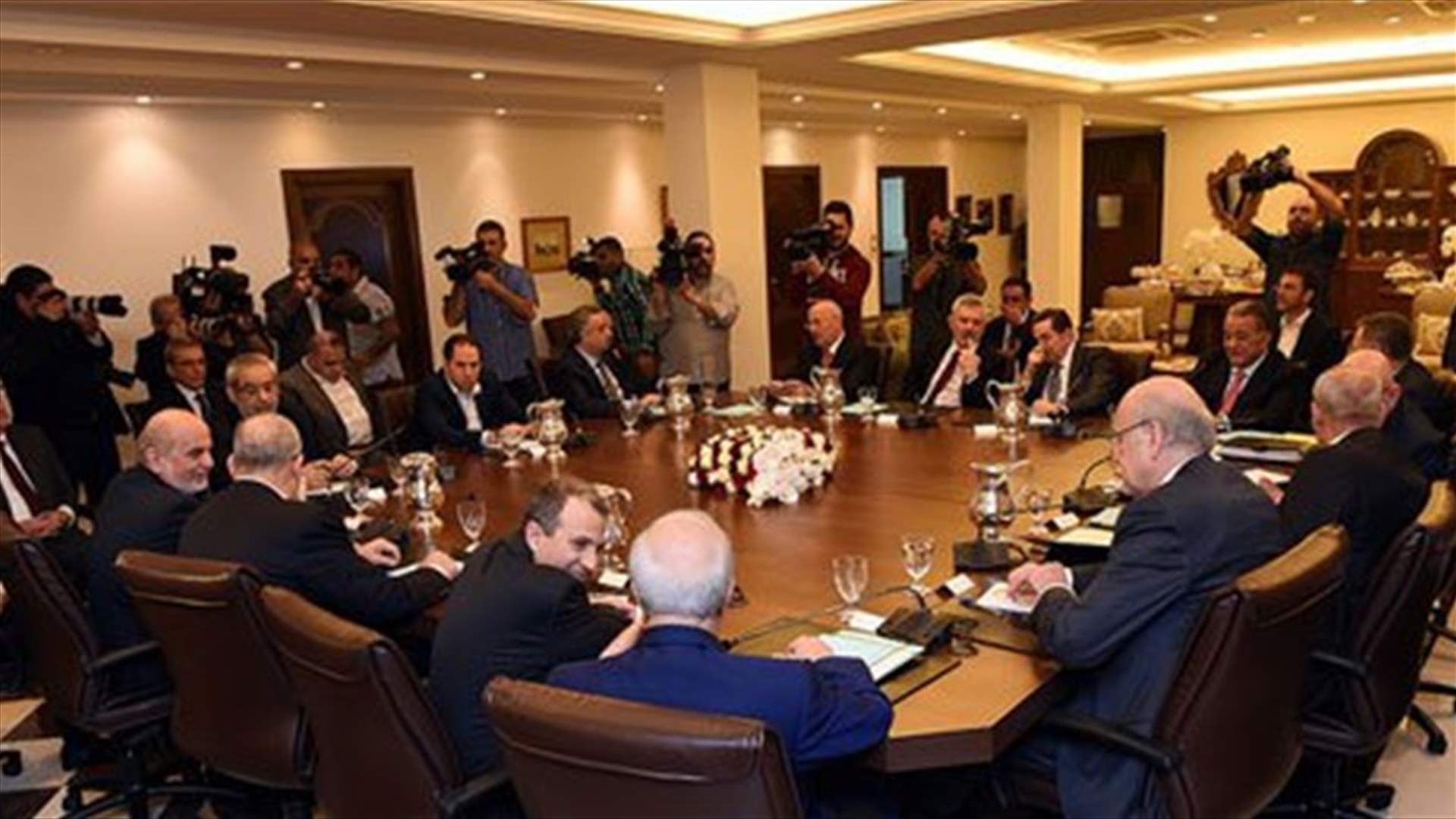 "الجمهورية": جلسة الحوار اليوم ستركّز على الدعوة الى جلسة تشريعية