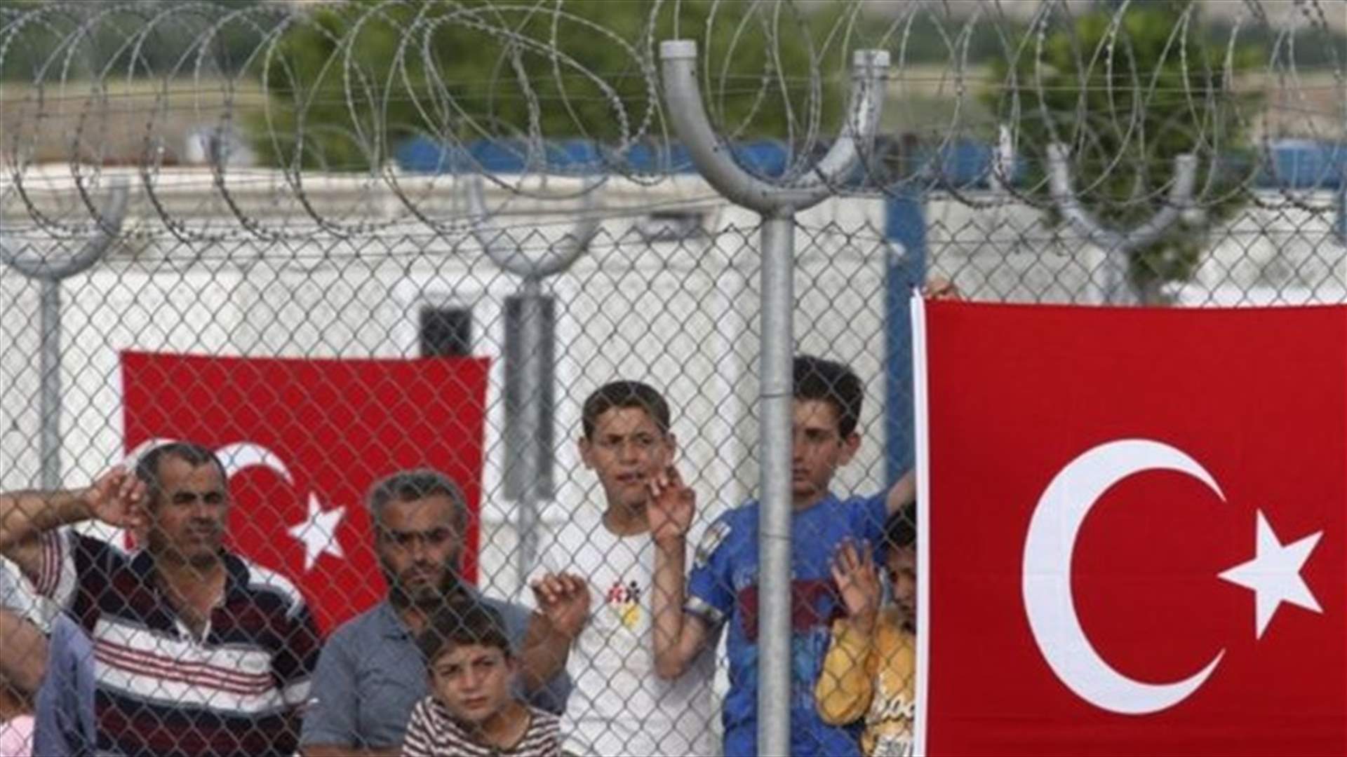 Merkel arrives in southeast Turkey to ease tensions of migrant deal