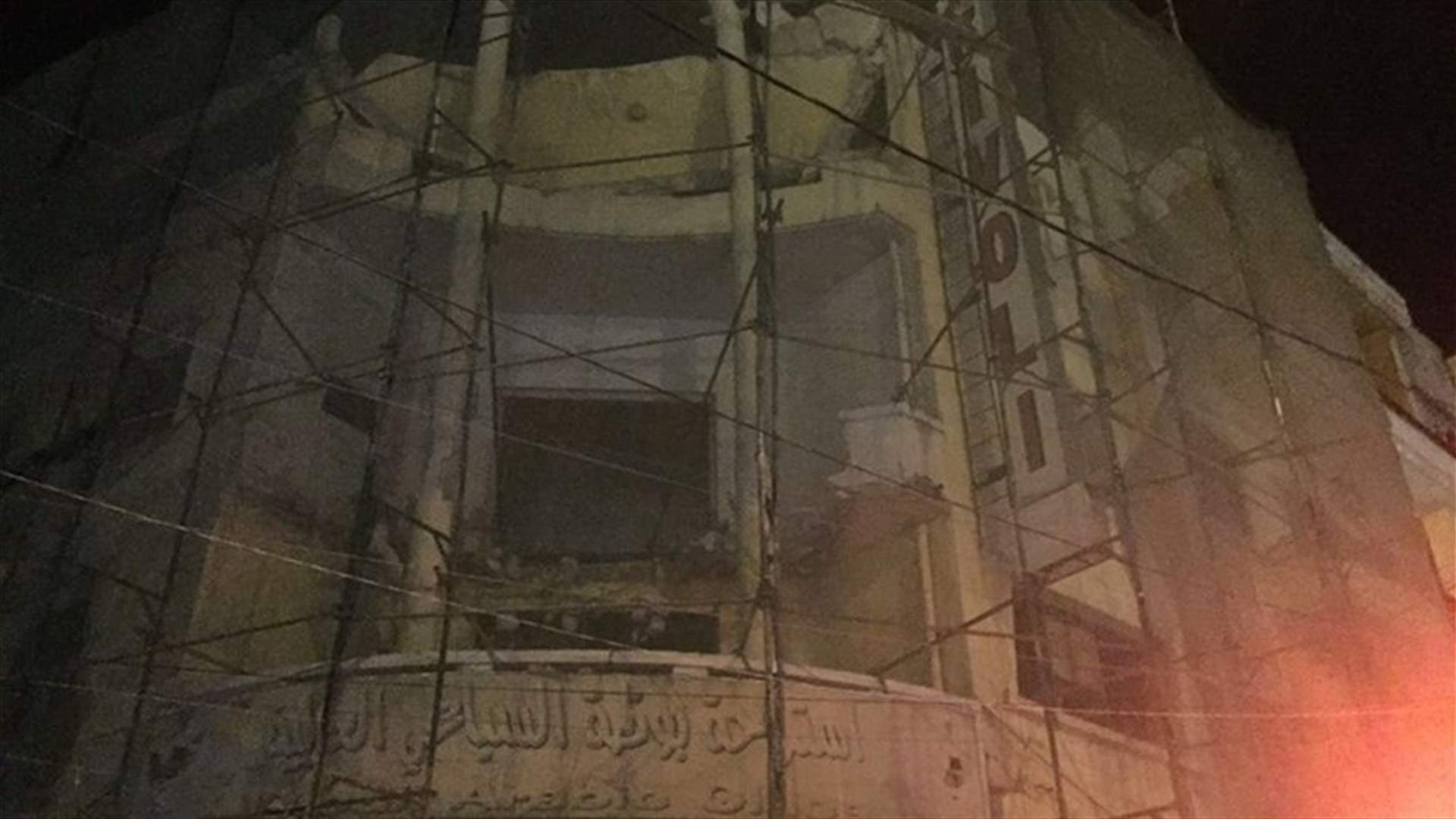 قتيل اثر انهيار سقف عليه في ساحة التل - طرابلس