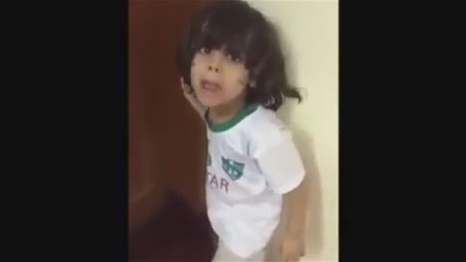 بالفيديو: طفل يُصفع بوحشية ويهزّ الرأي العام...