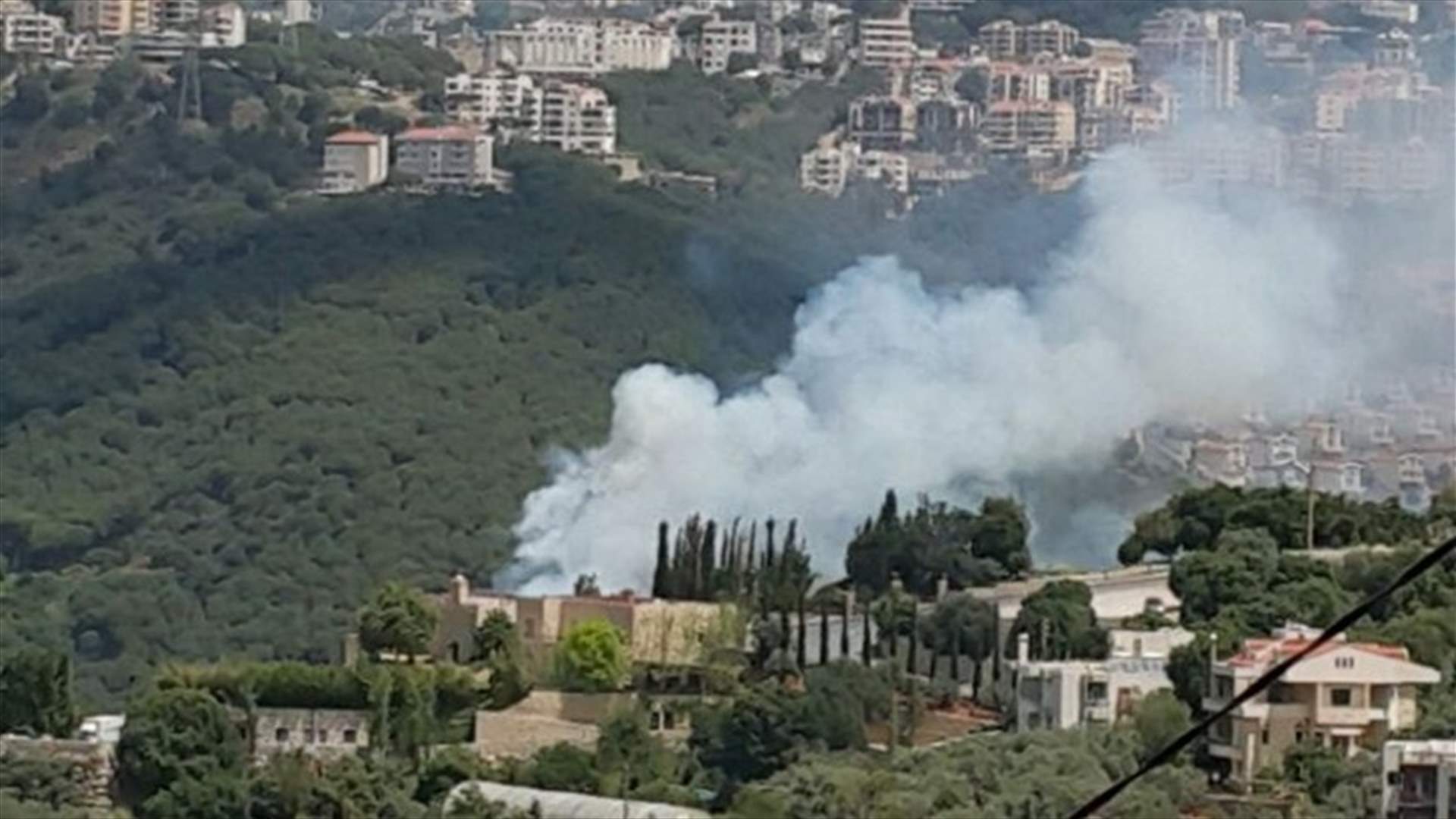 [PHOTOS] Massive fire erupts on Jeita grotto road