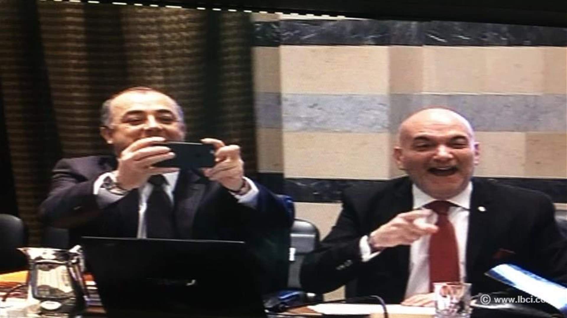نهاد المشنوق رمى باسيل بالمياه؟