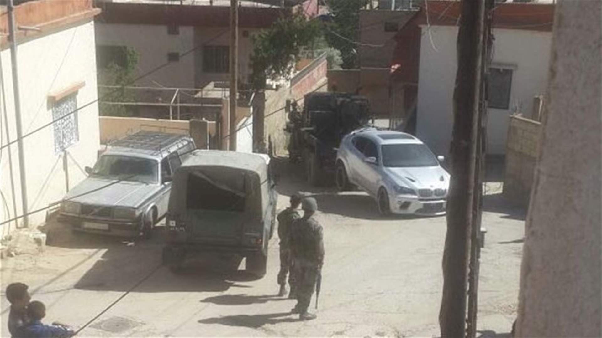 Army carries out raids in Britel in search for suspects 